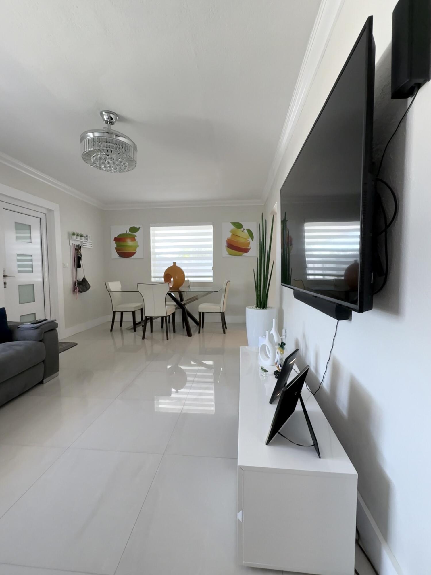 ASCOT PARK - Residential Lease