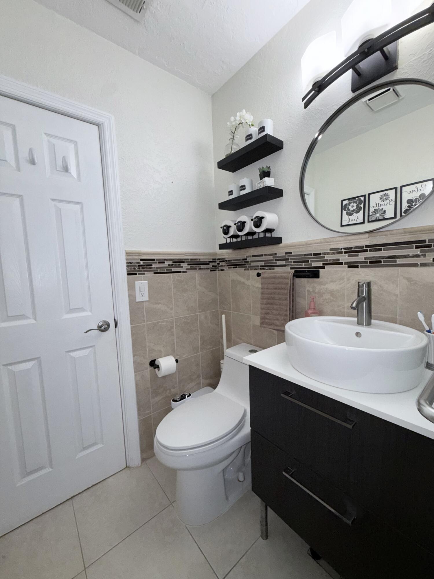 ASCOT PARK - Residential Lease
