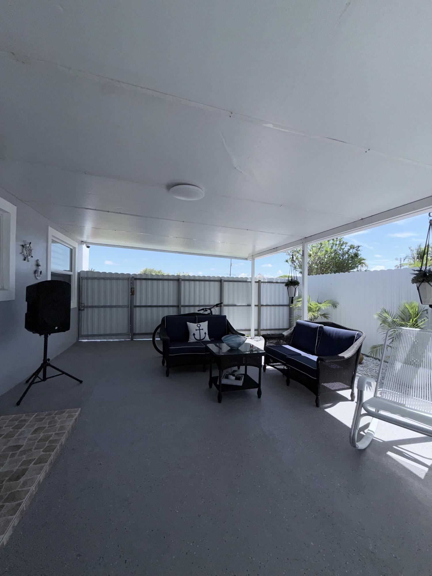 ASCOT PARK - Residential Lease
