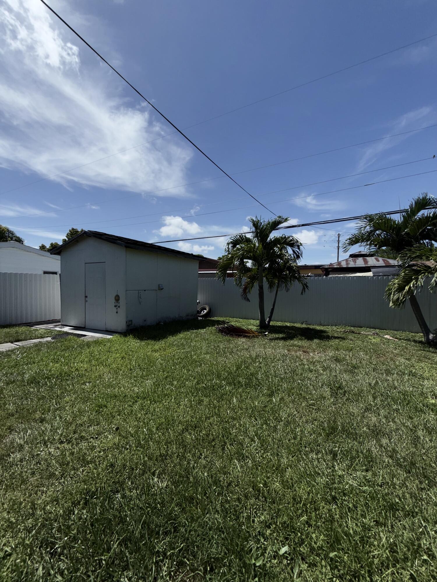 ASCOT PARK - Residential Lease