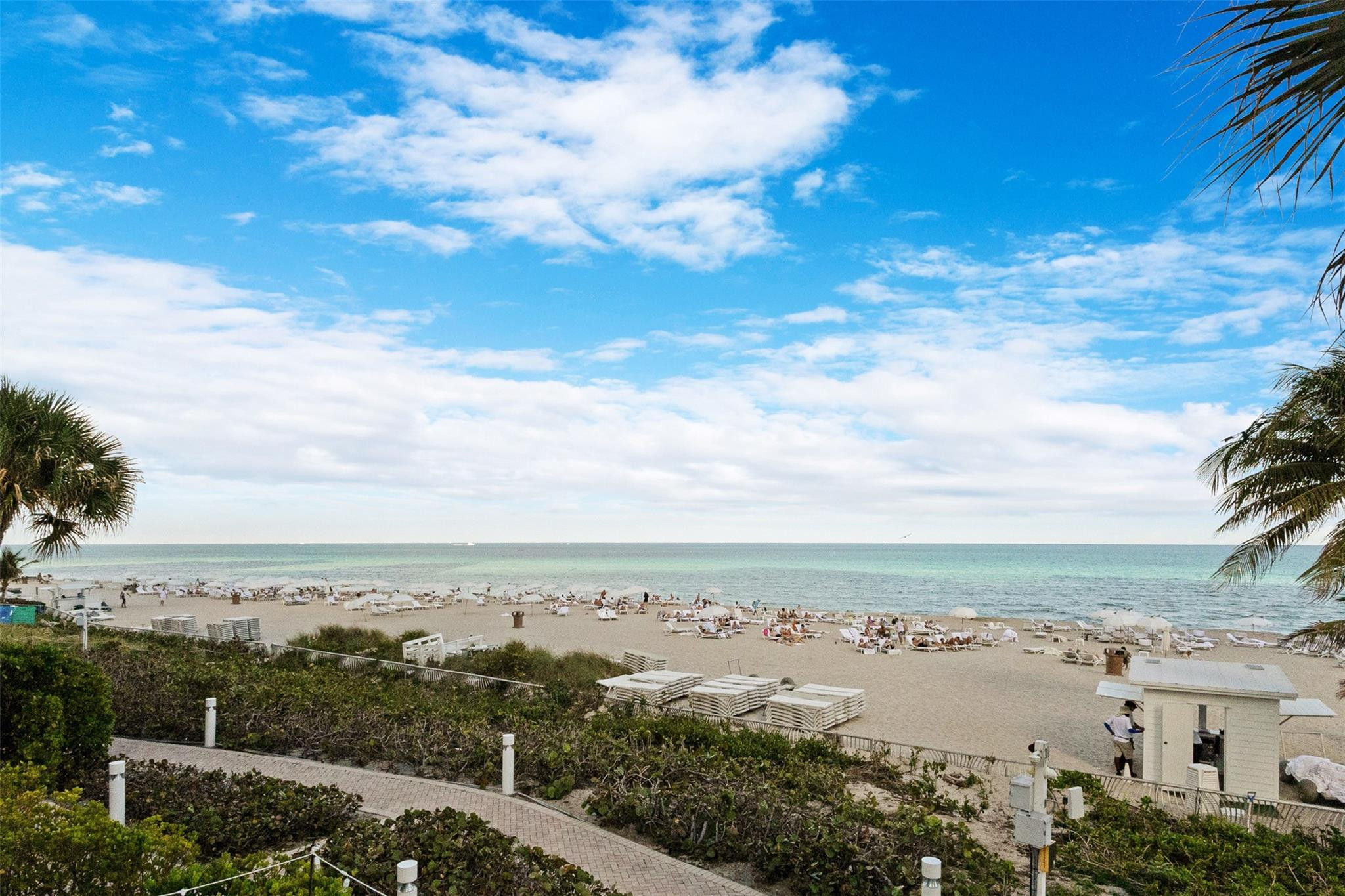 TRUMP INTERNATIONAL SONESTA - Residential