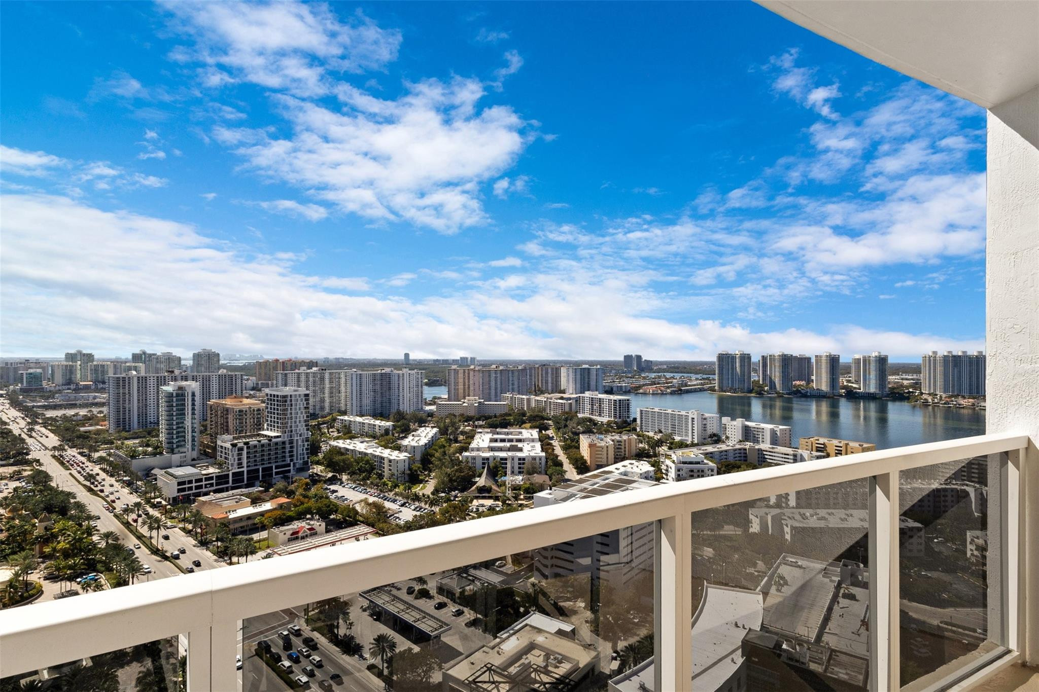 TRUMP INTERNATIONAL SONESTA - Residential