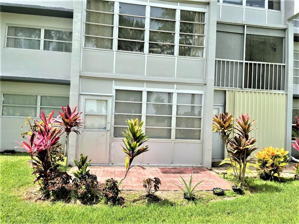 Oriole and tennis club 1 - Residential