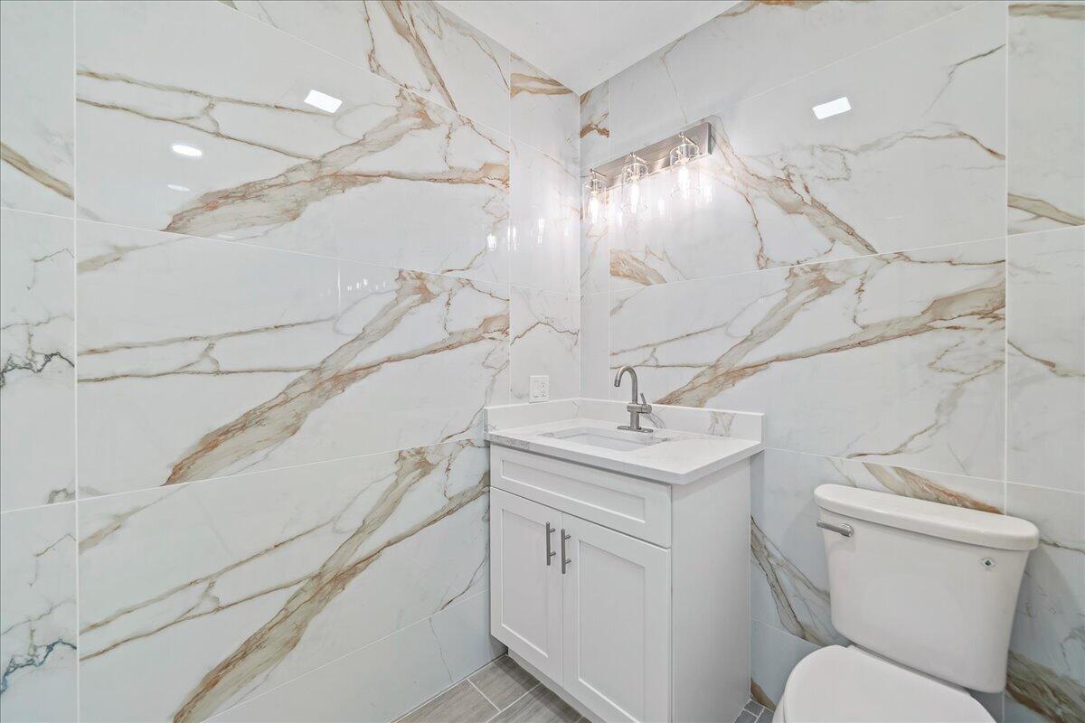 SEBASTIAN HIGHLANDS UNIT 17 - Residential