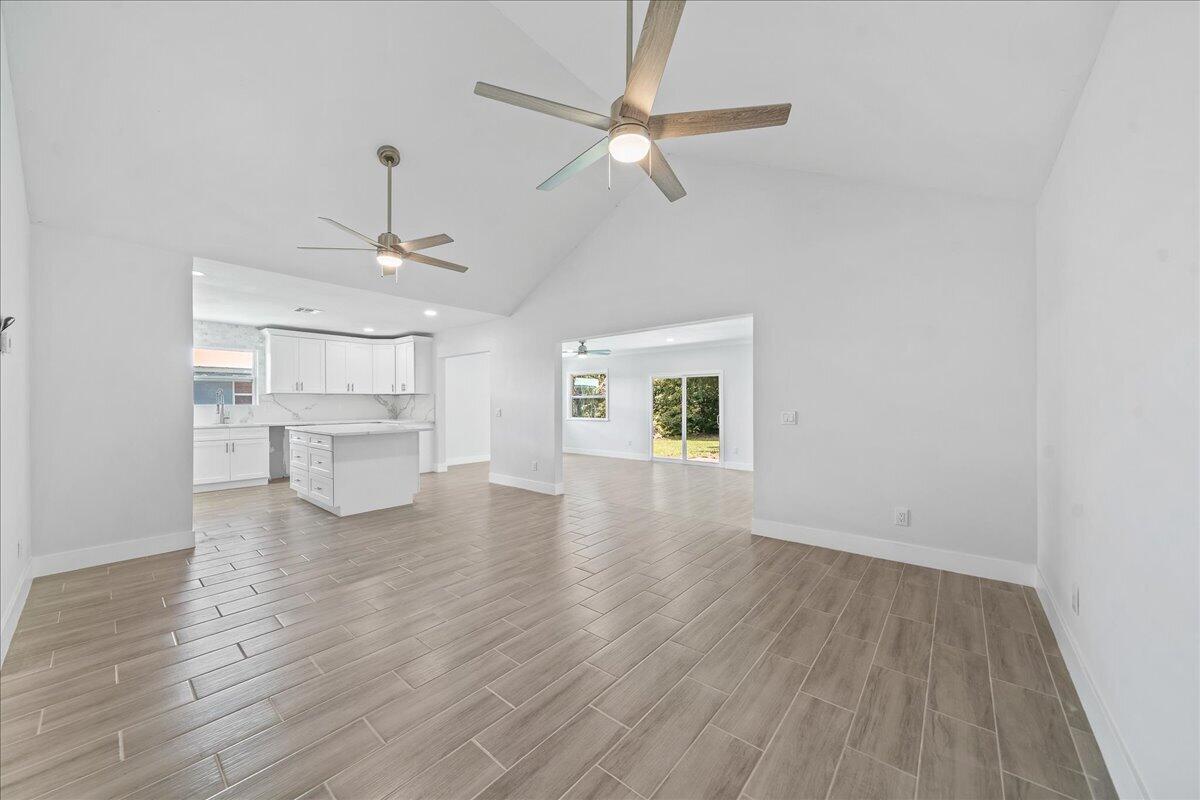 SEBASTIAN HIGHLANDS UNIT 17 - Residential