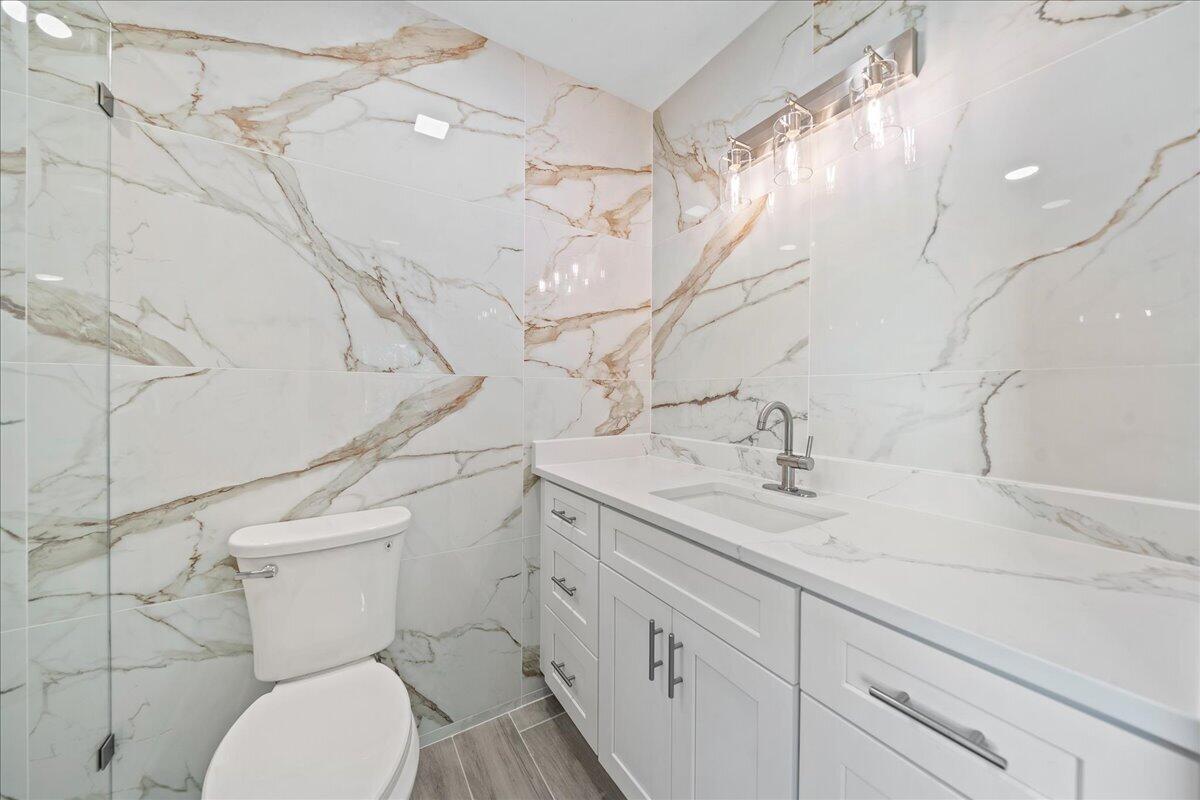 SEBASTIAN HIGHLANDS UNIT 17 - Residential
