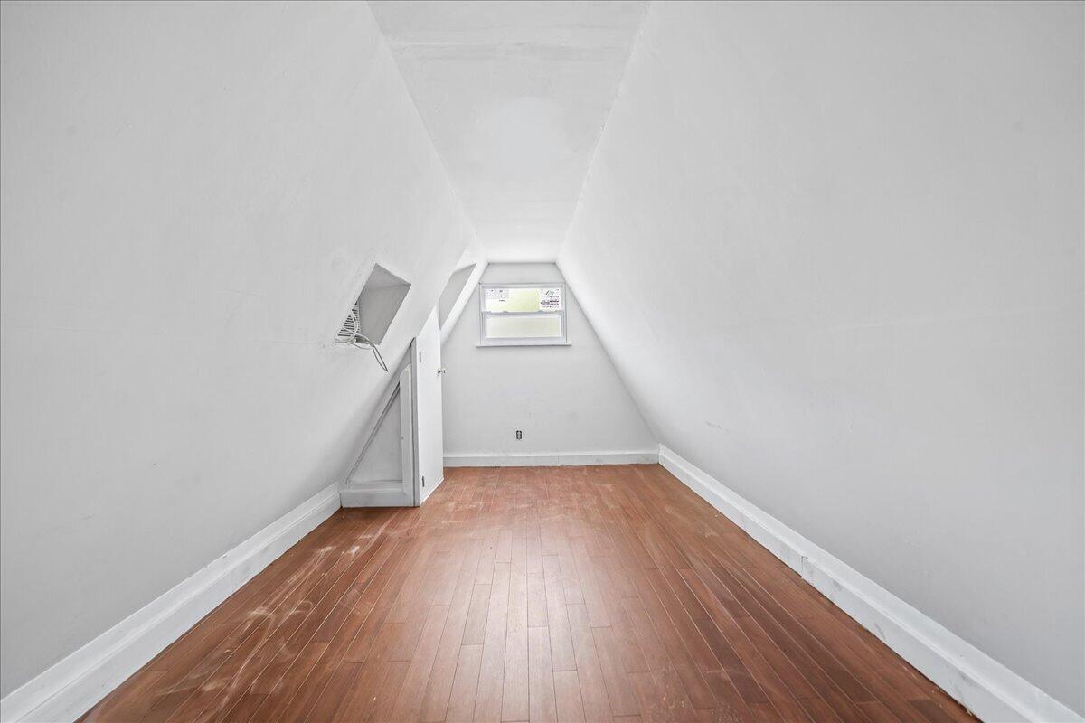 SEBASTIAN HIGHLANDS UNIT 17 - Residential