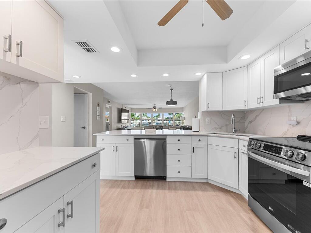 HERITAGE LANDINGS CONDO - Residential