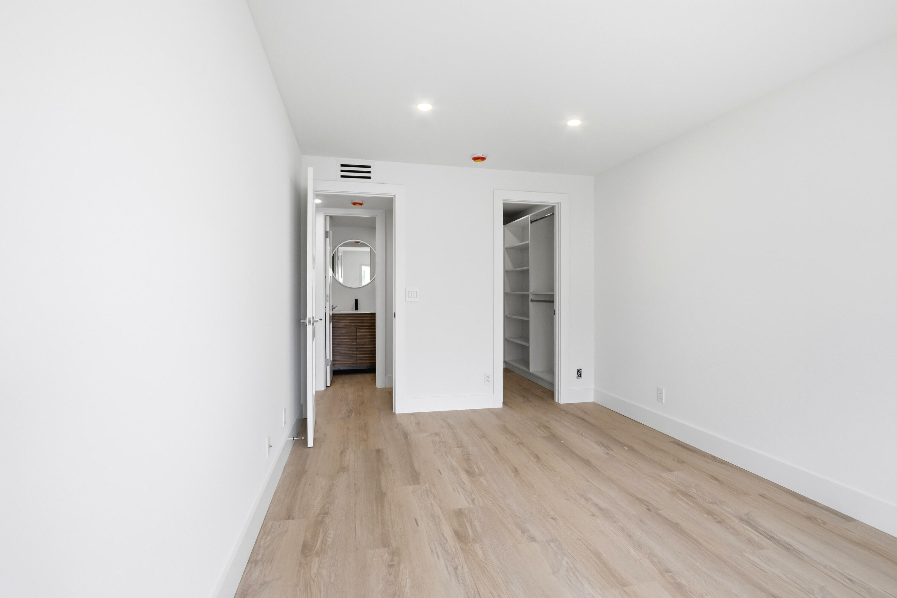 GUILDFORD AT CENTURY VILLAGE CONDO - Residential
