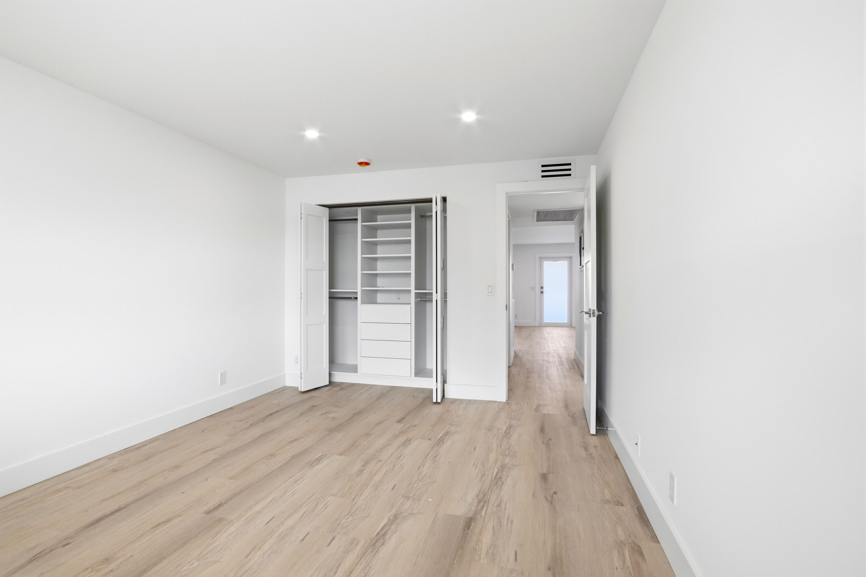 GUILDFORD AT CENTURY VILLAGE CONDO - Residential