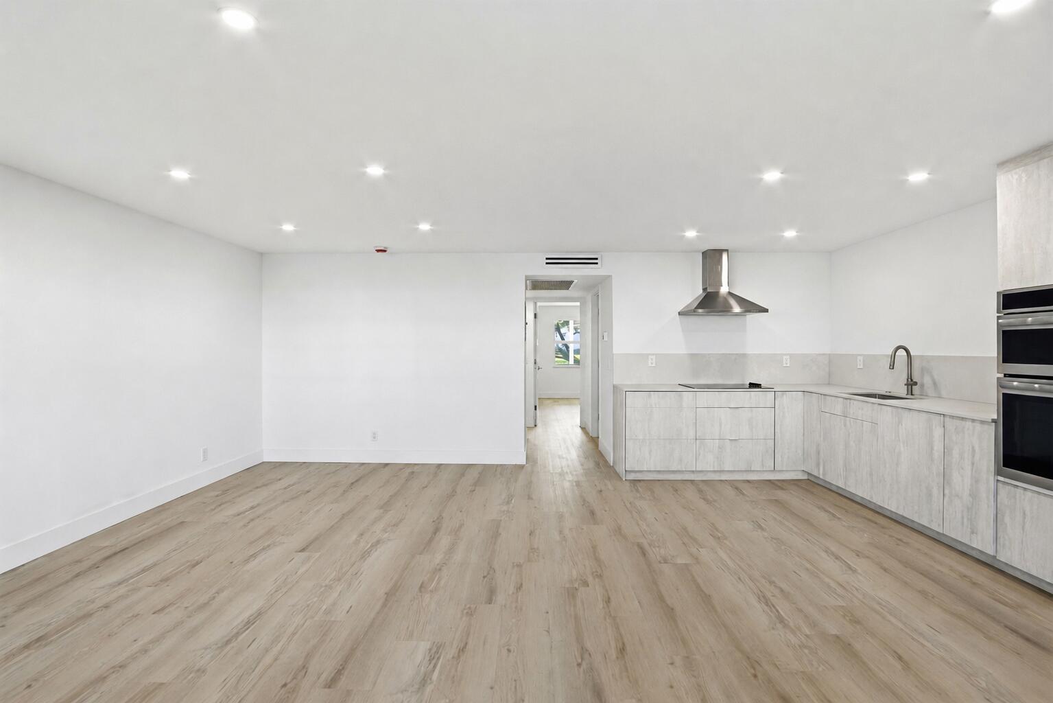 GUILDFORD AT CENTURY VILLAGE CONDO - Residential