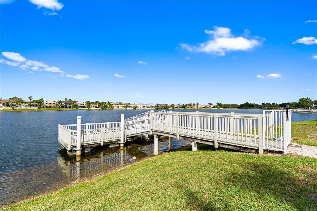SILVER SHORES (PARCELS H THRU I) - Residential