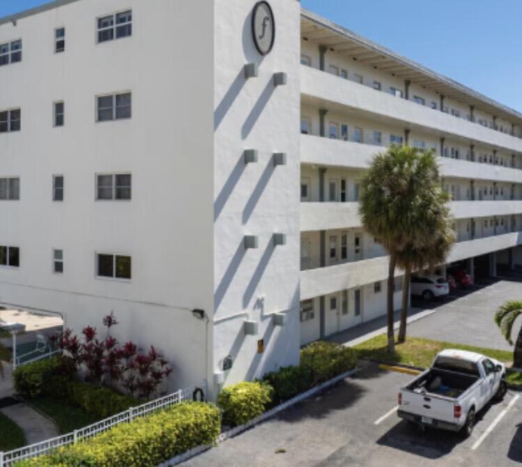 FAIRWAYS CO-OP - Residential
