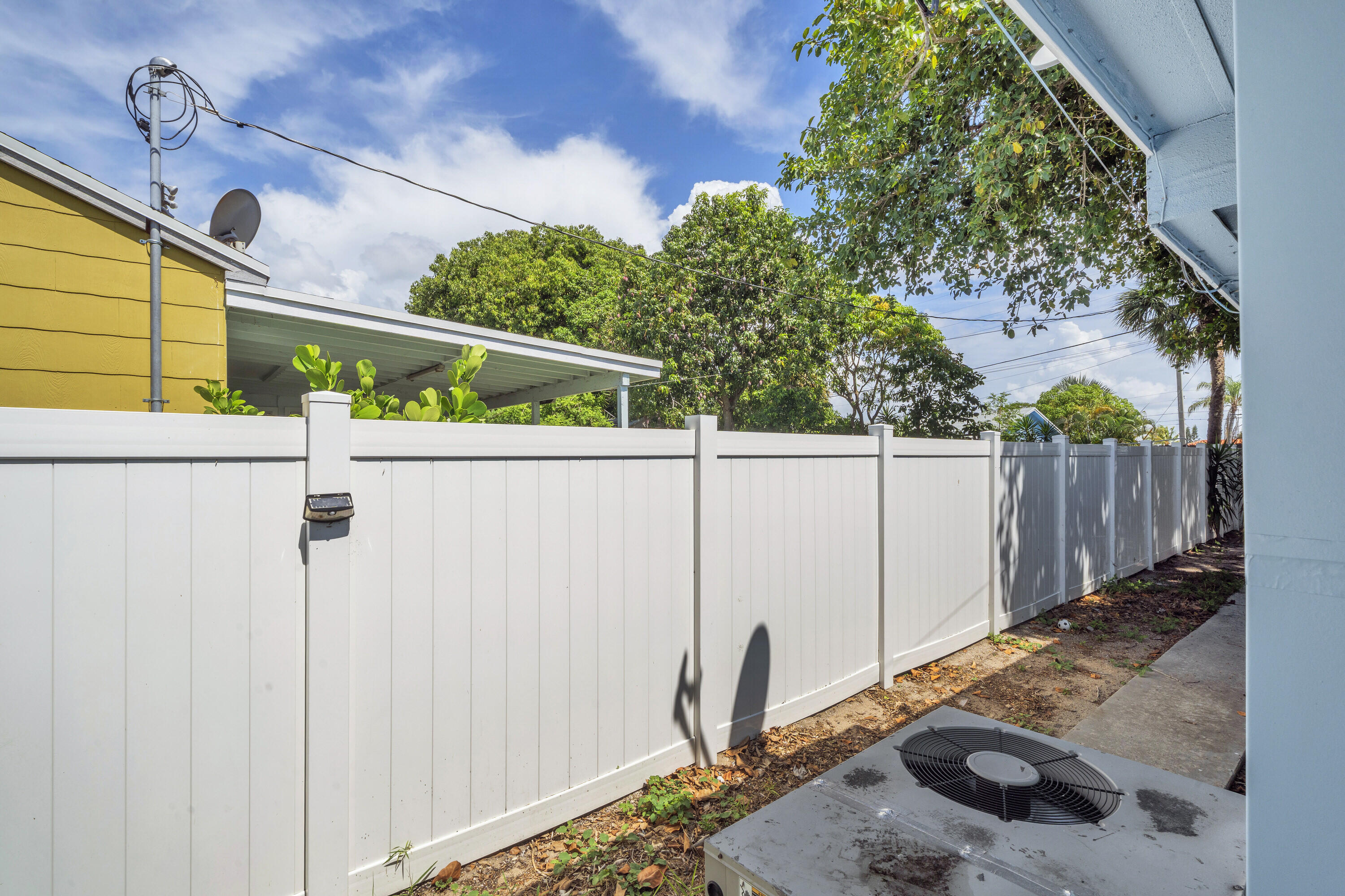 El Monte Park - Residential