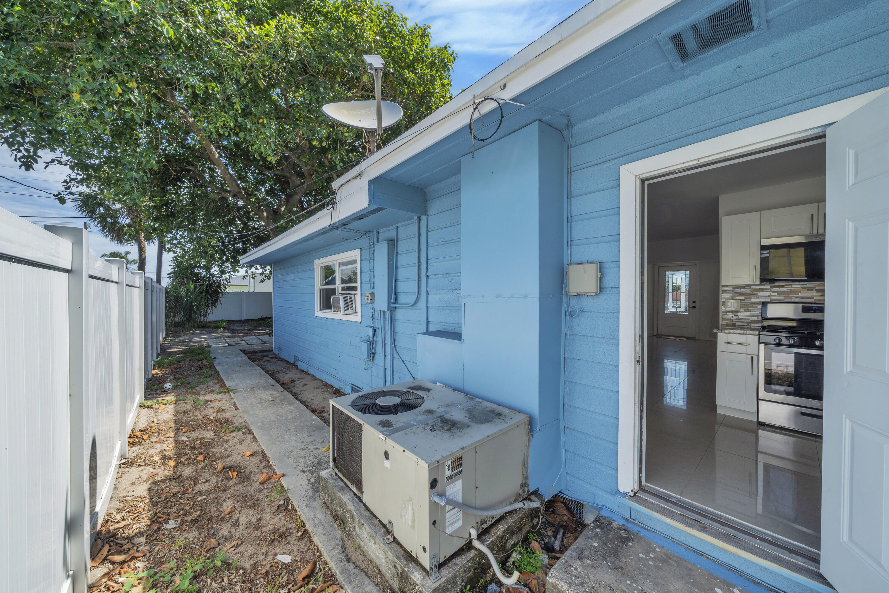 El Monte Park - Residential