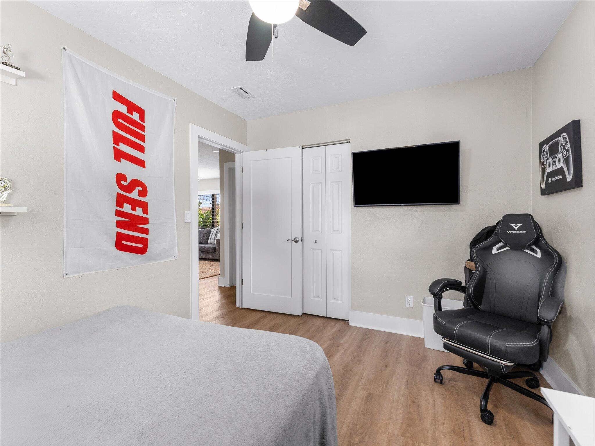 LAKE WORTH TOWN OF - Residential Income