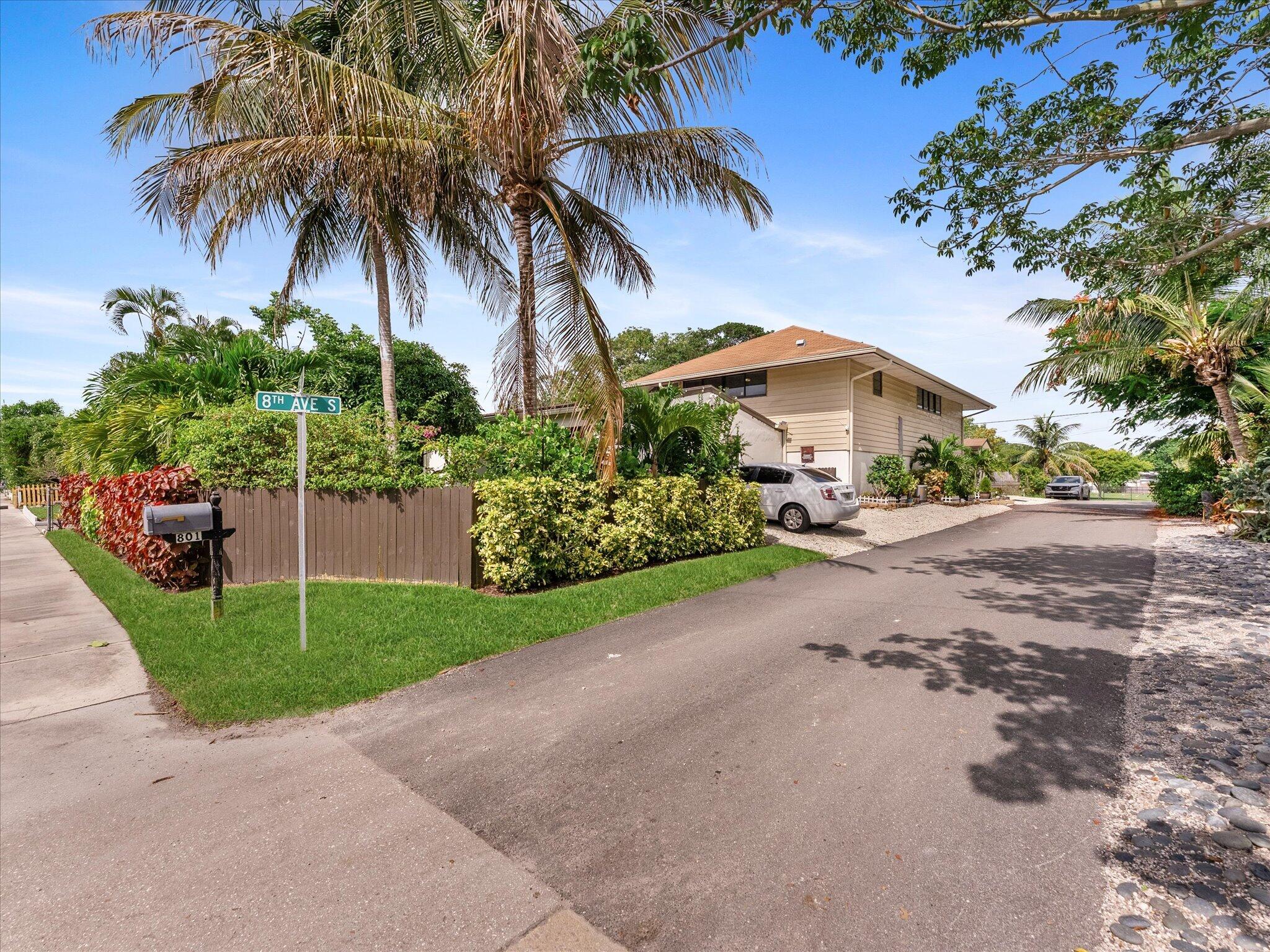 LAKE WORTH TOWN OF - Residential Income