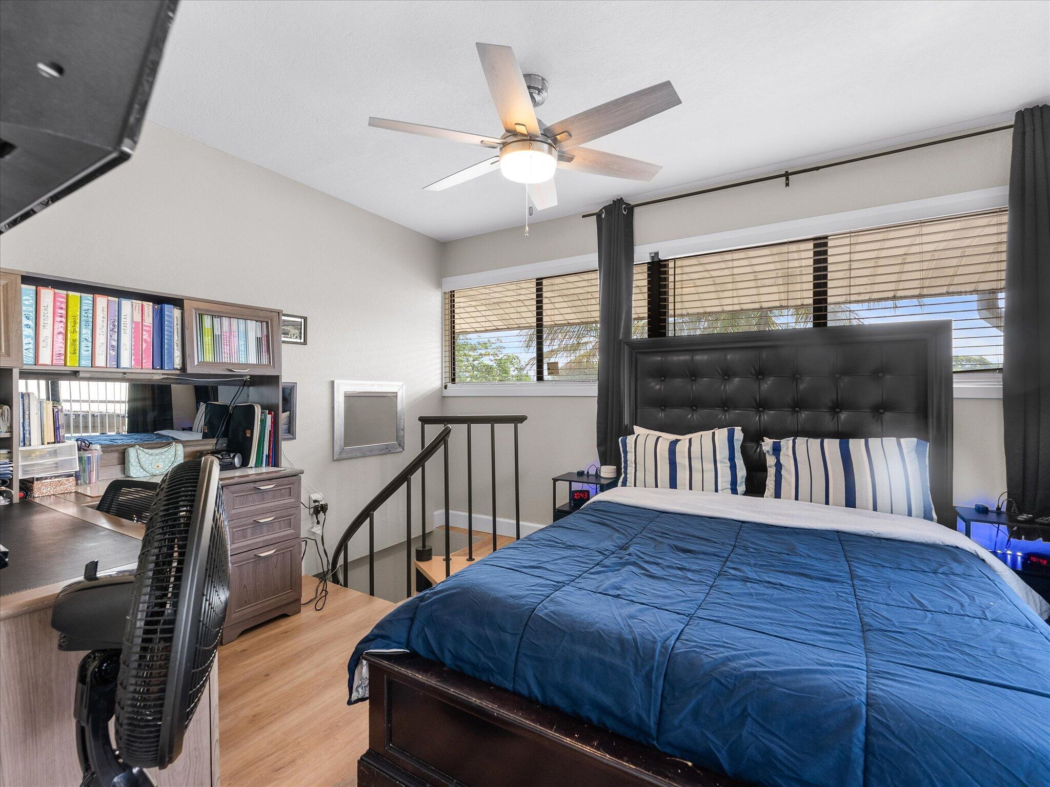 LAKE WORTH TOWN OF - Residential Income