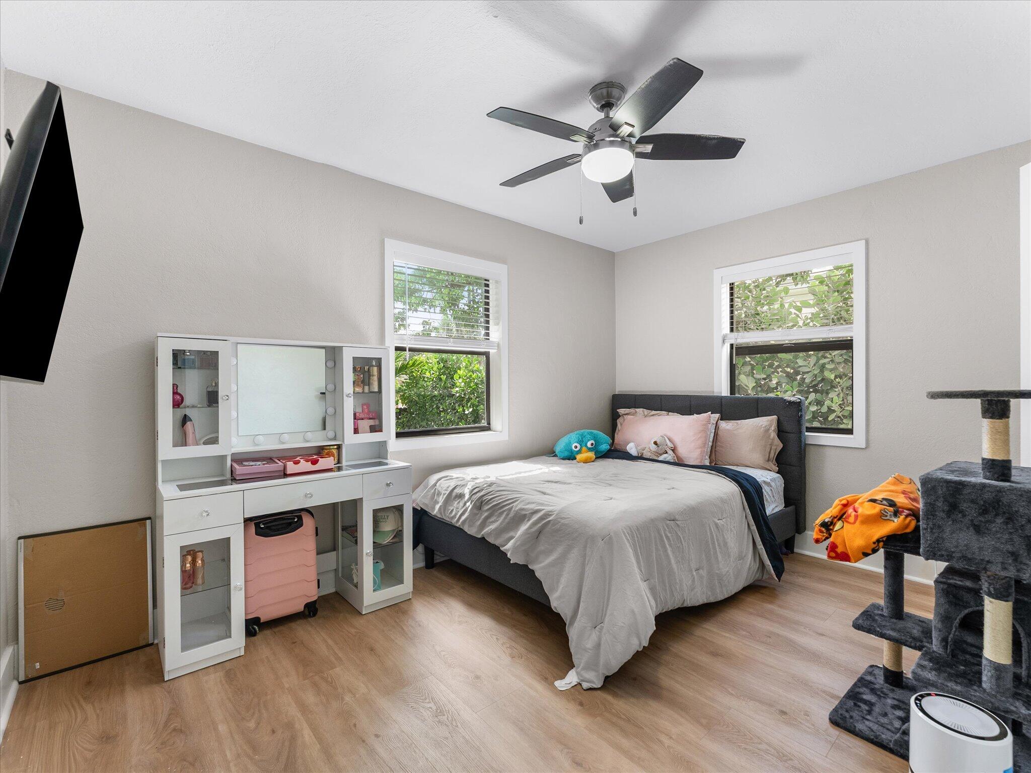 LAKE WORTH TOWN OF - Residential Income