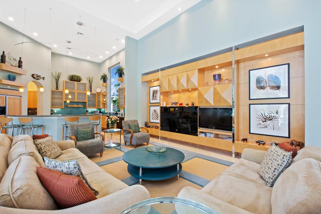 EQUESTRIAN CLUB ESTATES 1 - Residential
