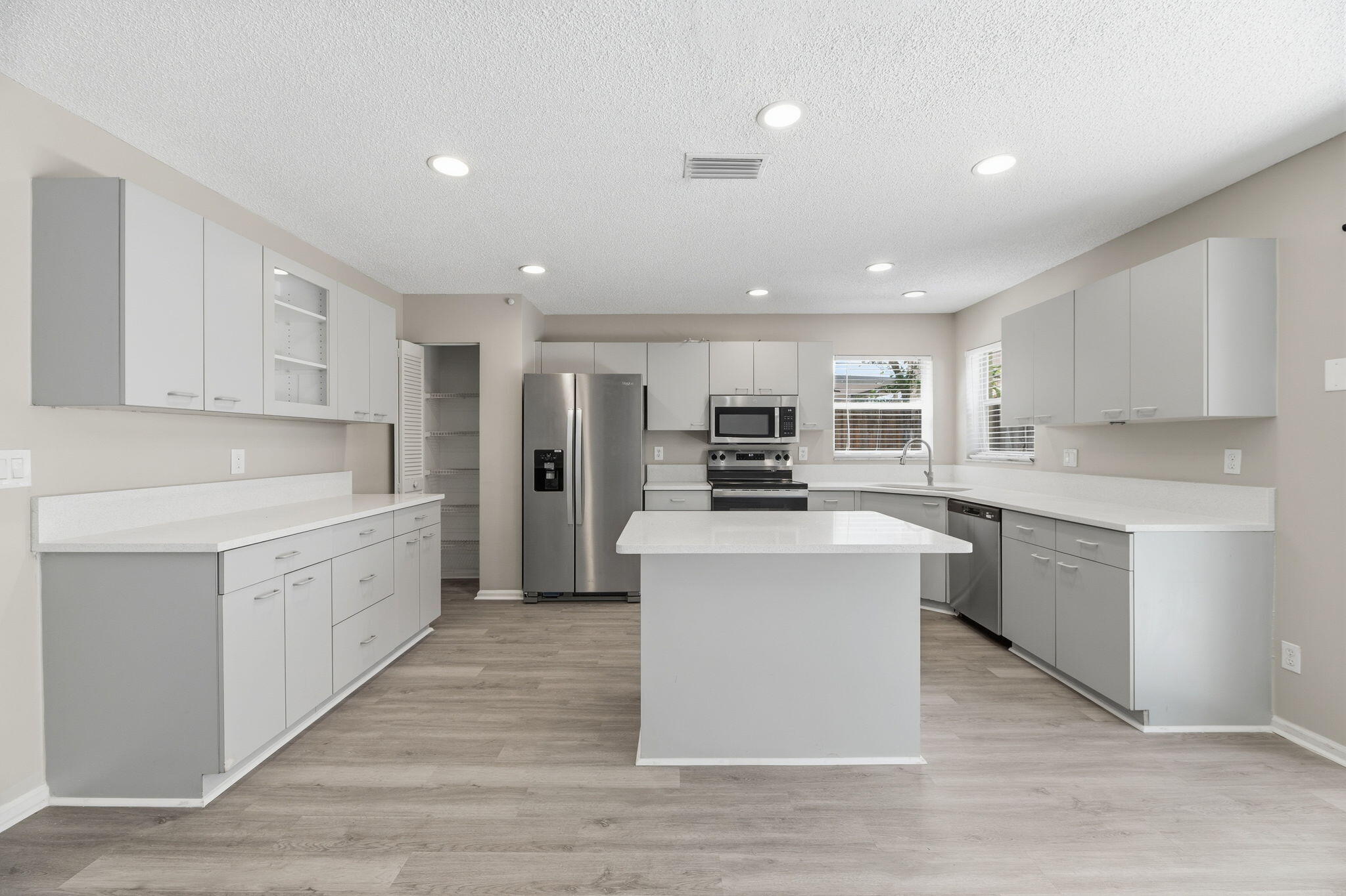 WINSTON PARK SECTION TWO-A - Residential