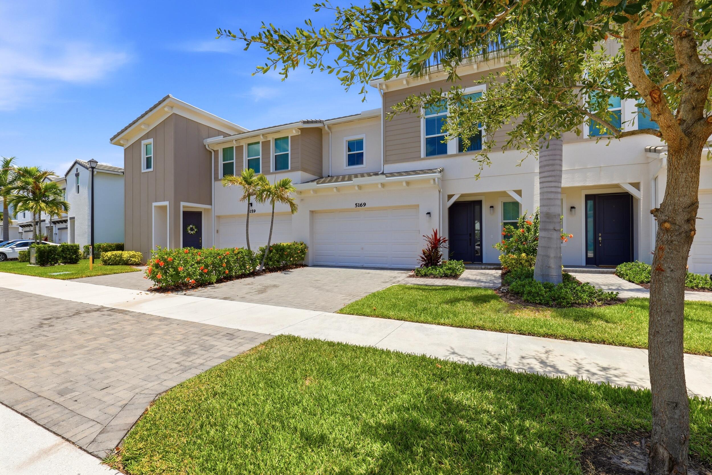 CROSSINGS OF WESTLAKE - Residential