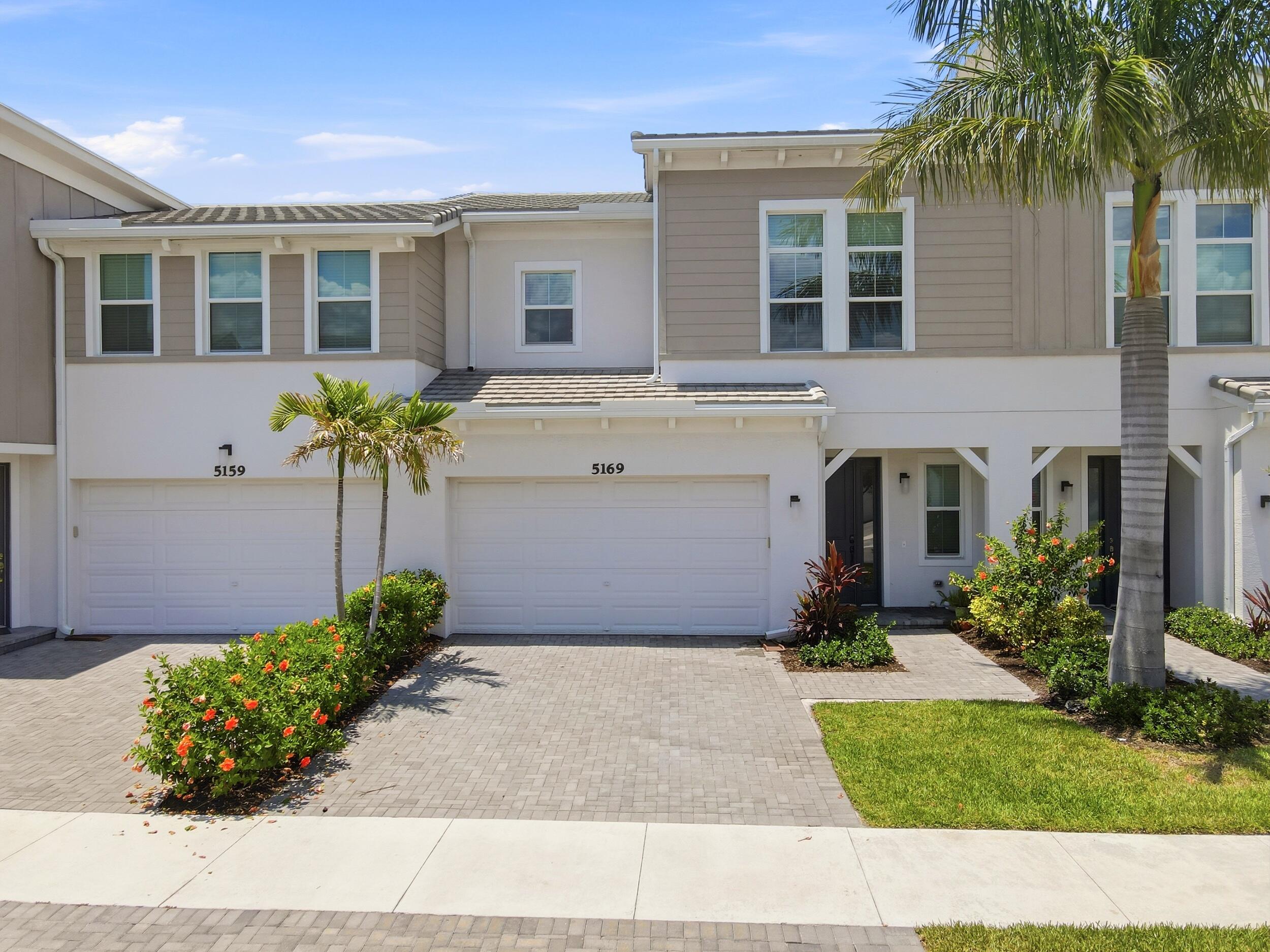 CROSSINGS OF WESTLAKE - Residential