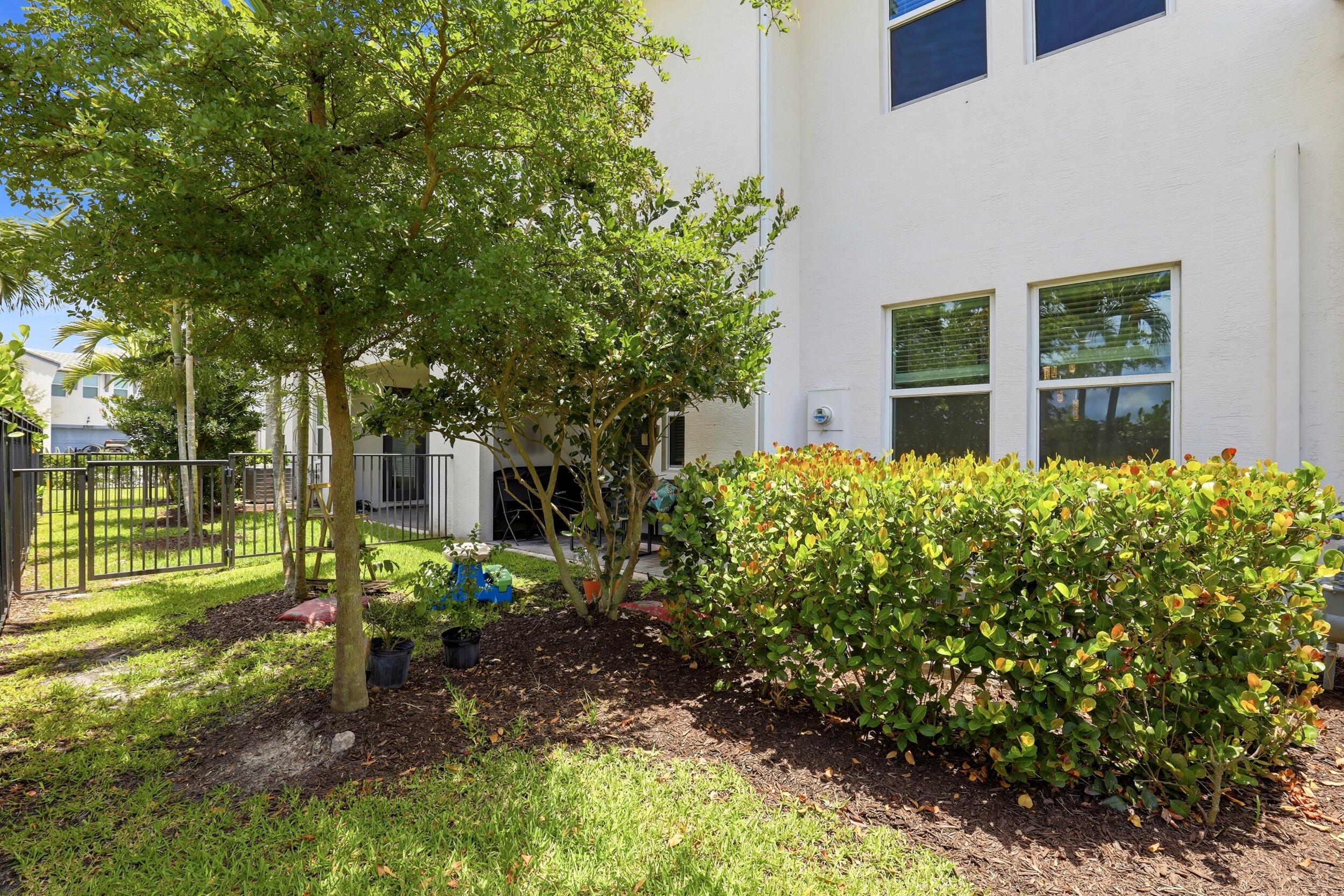 CROSSINGS OF WESTLAKE - Residential