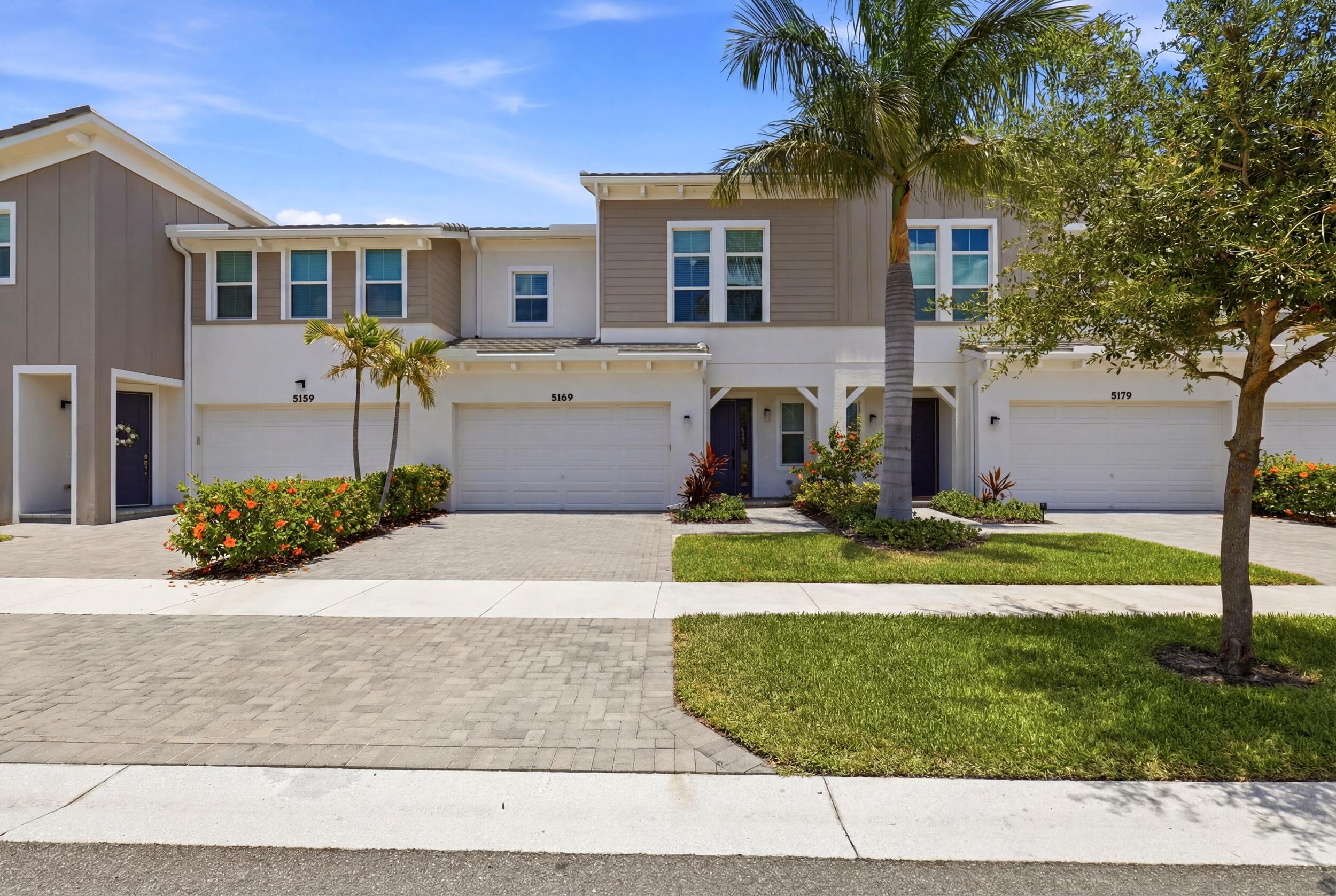 CROSSINGS OF WESTLAKE - Residential