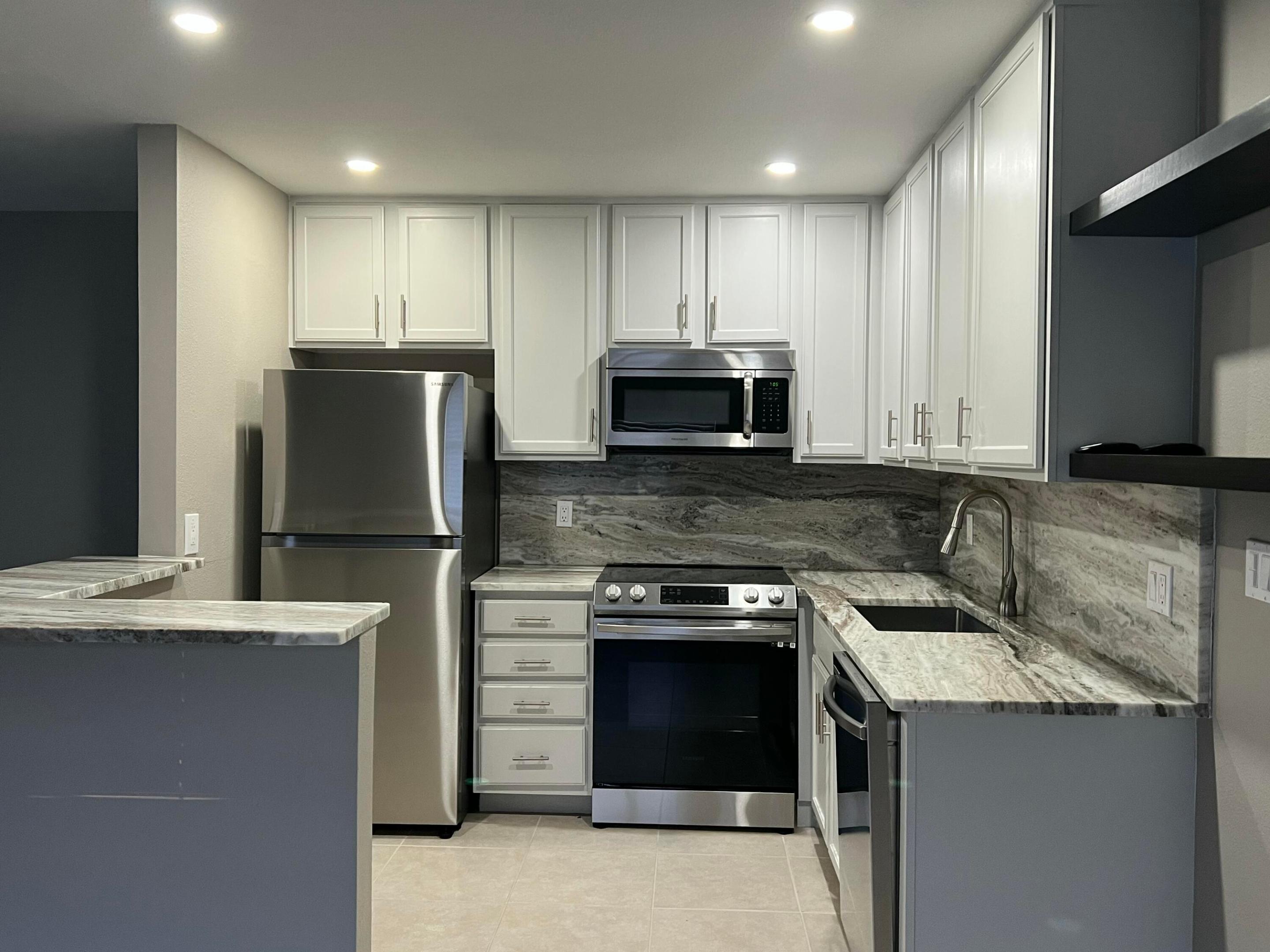 KINGS POINT FLANDERS CONDOS - Residential