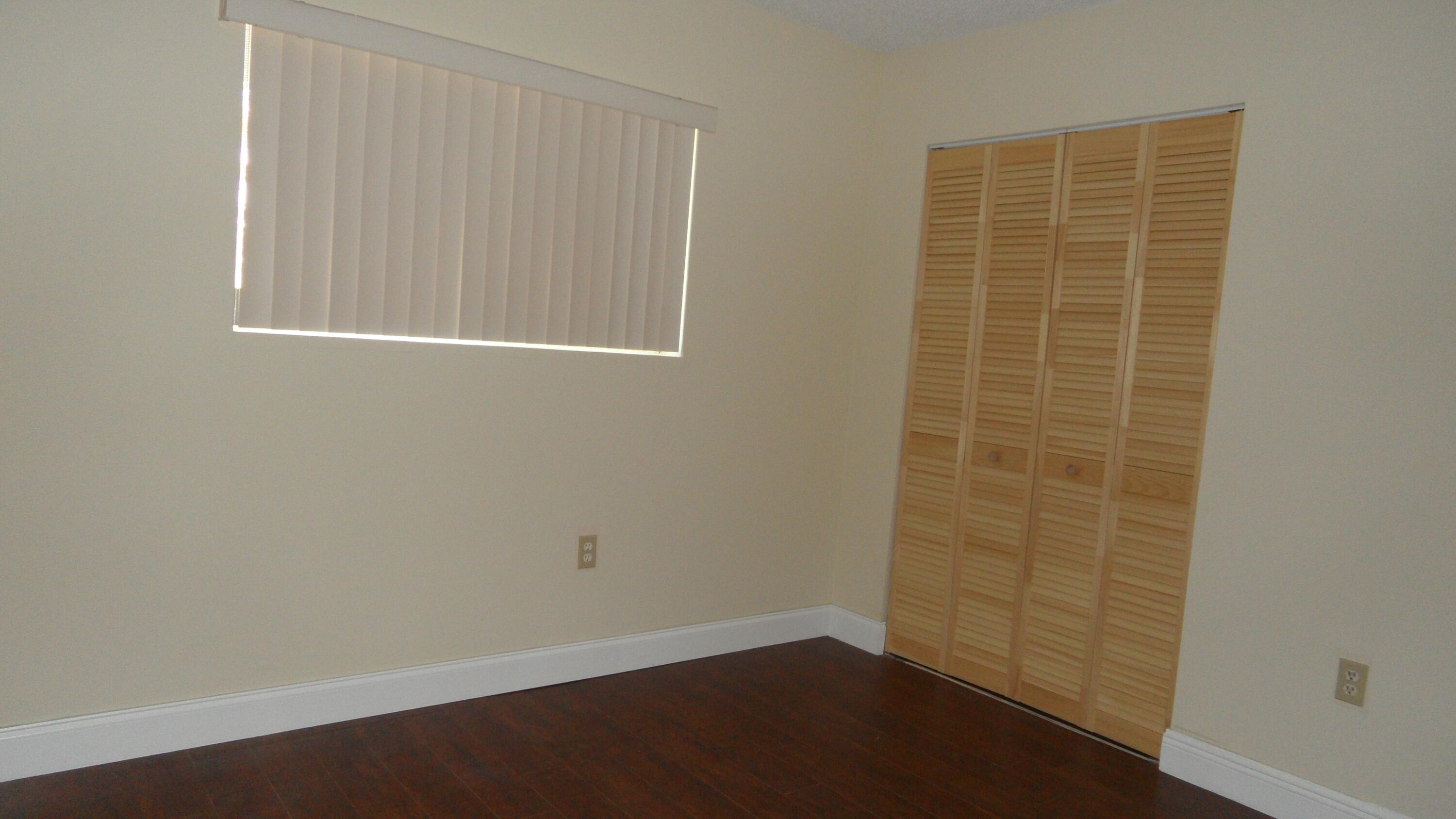 PALMS OF PEMBROKE CONDO - Residential Lease