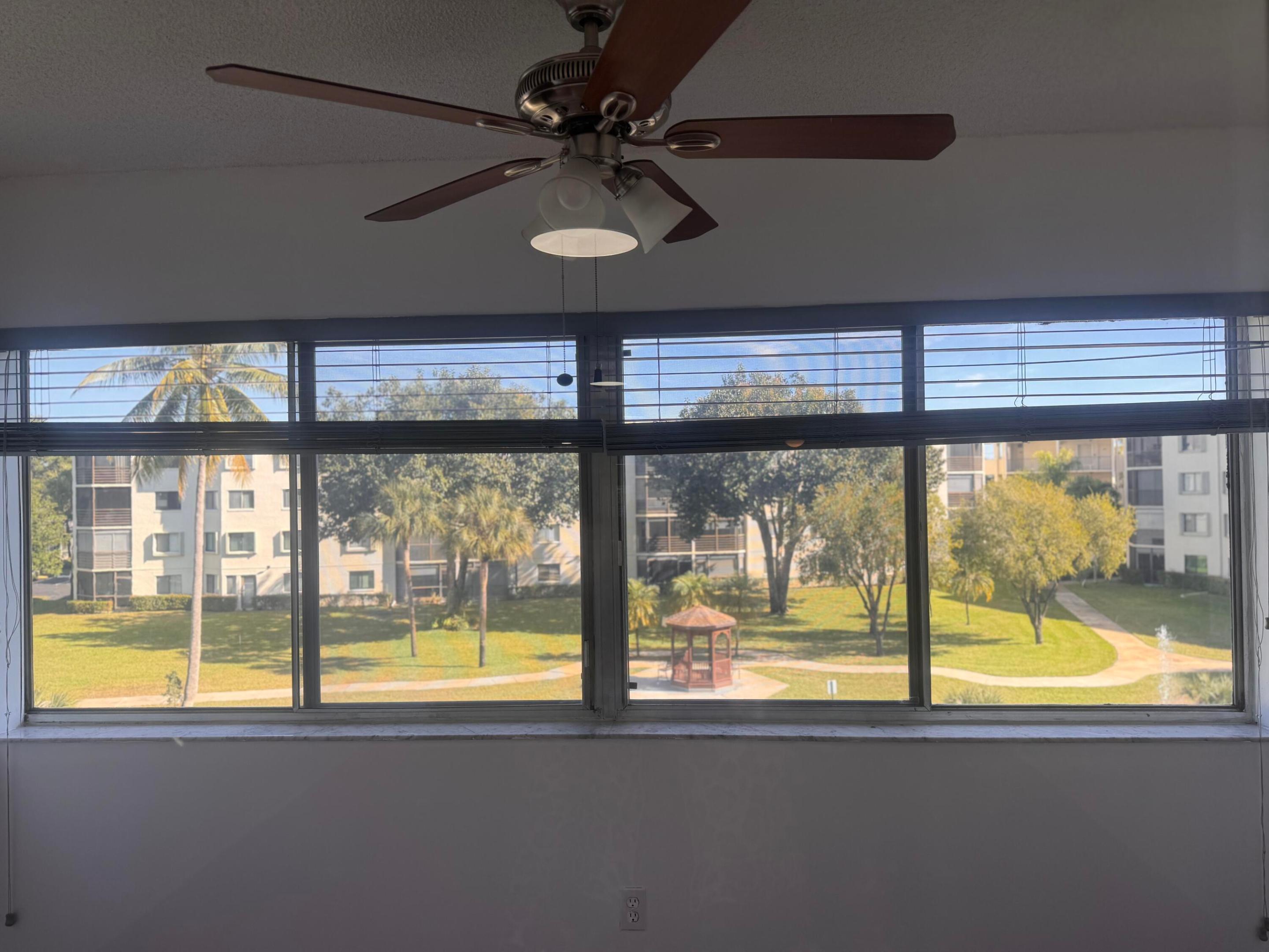 BARRINGTON AT POINCIANA CONDO - Residential