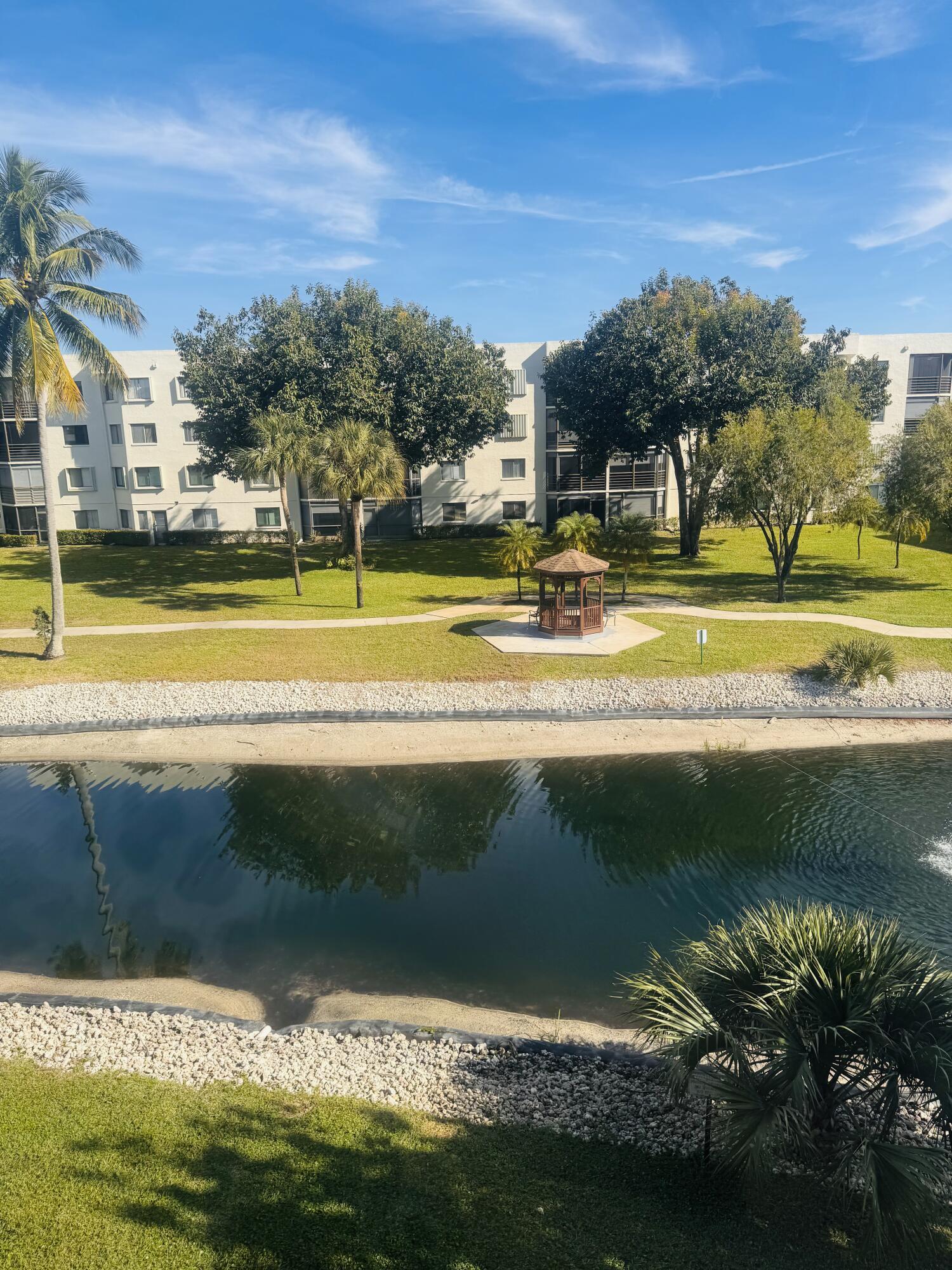BARRINGTON AT POINCIANA CONDO - Residential