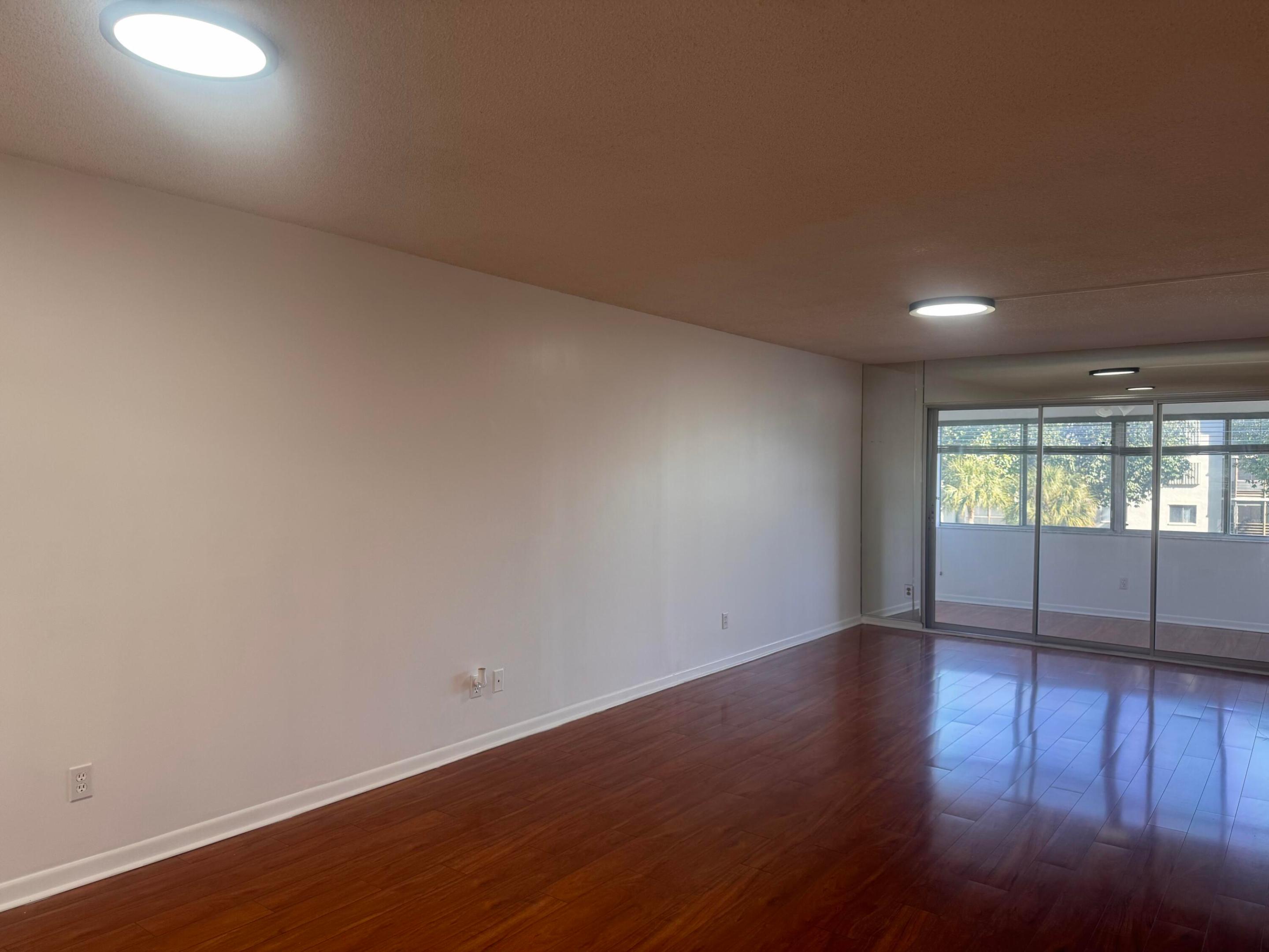 BARRINGTON AT POINCIANA CONDO - Residential