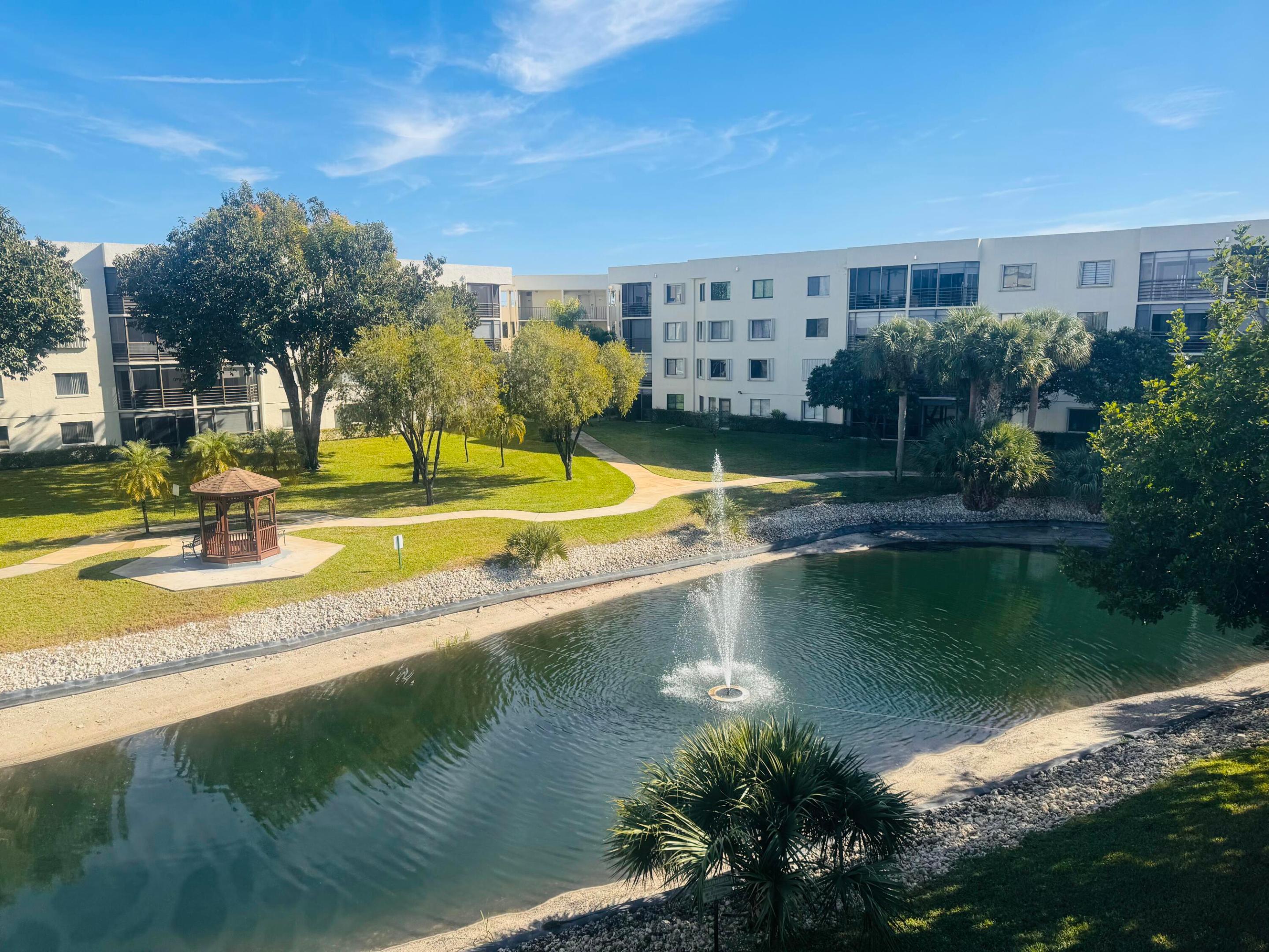 BARRINGTON AT POINCIANA CONDO - Residential