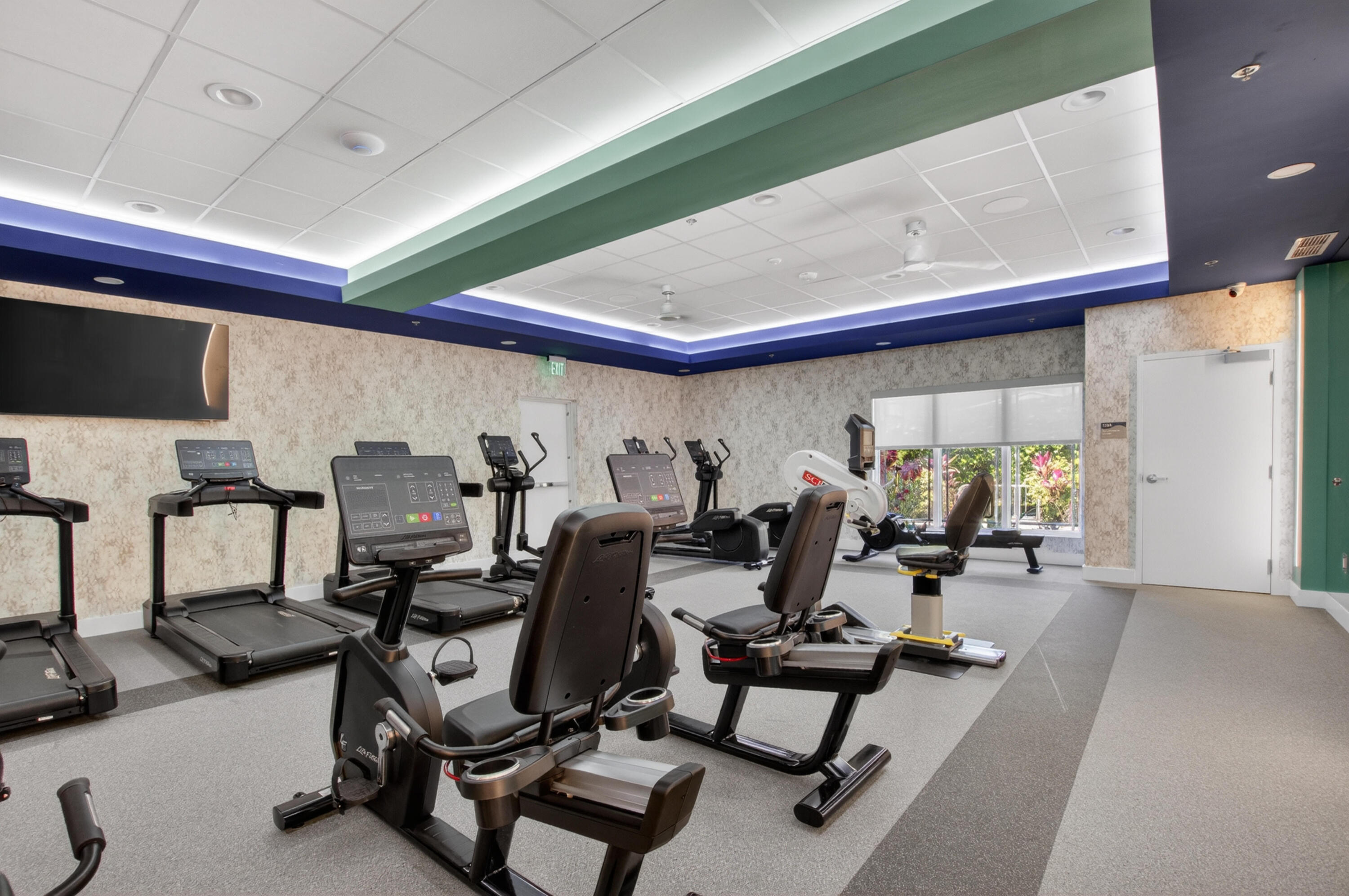 PALM ISLES I - Residential