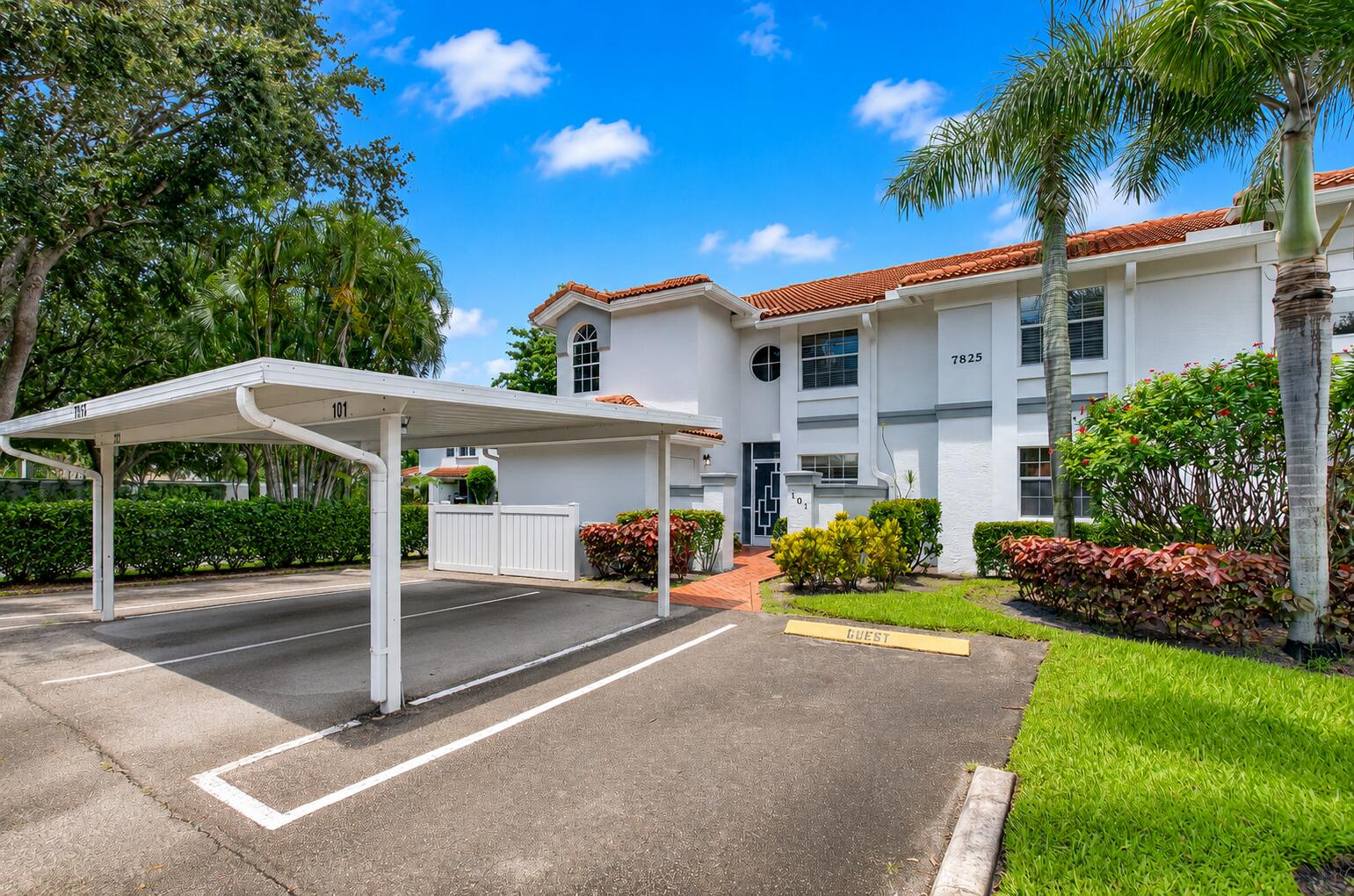 PALM ISLES I - Residential