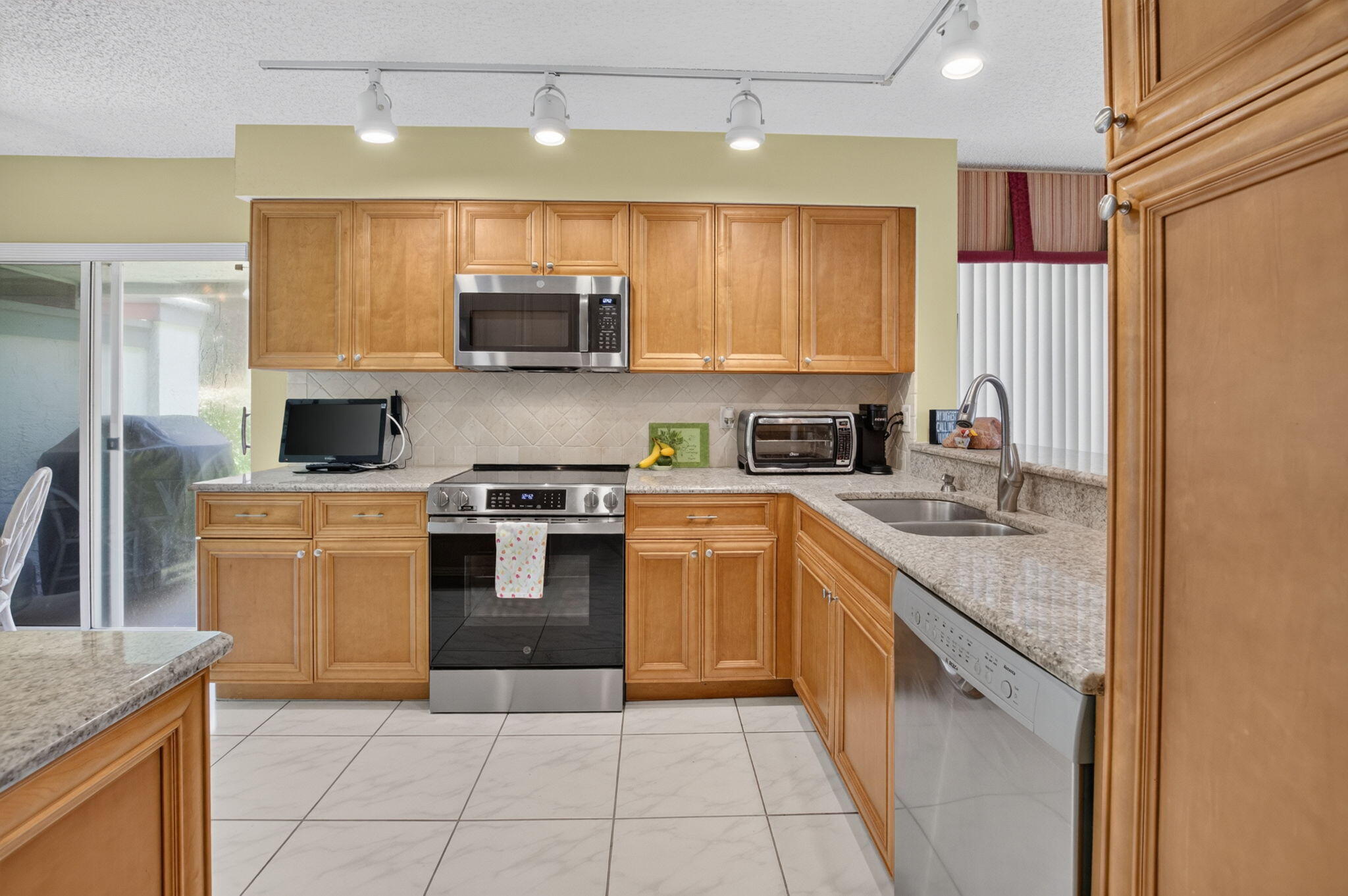PALM ISLES I - Residential