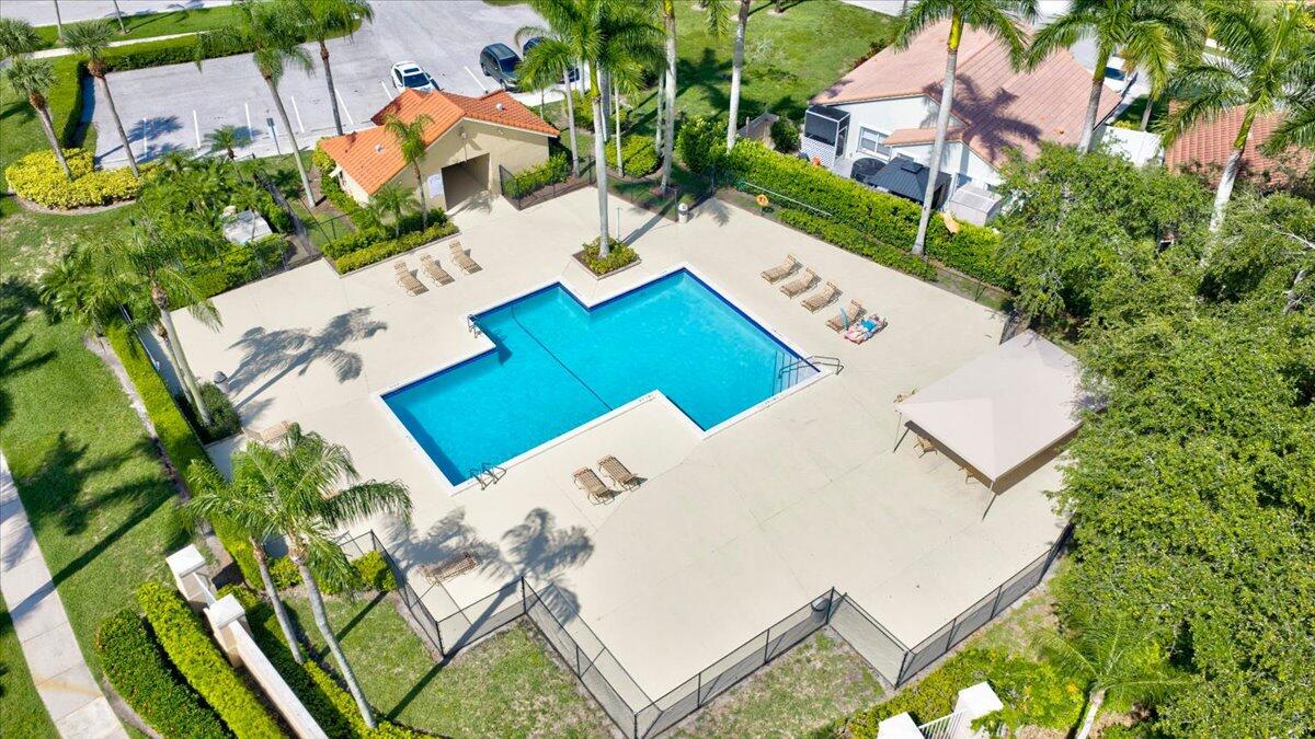 BOCA CHASE TR 4 - Residential