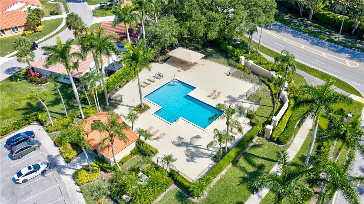 BOCA CHASE TR 4 - Residential