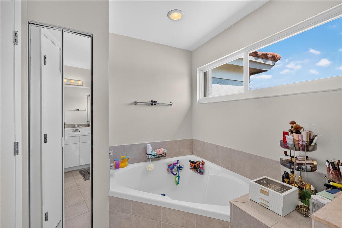 BOCA CHASE TR 4 - Residential