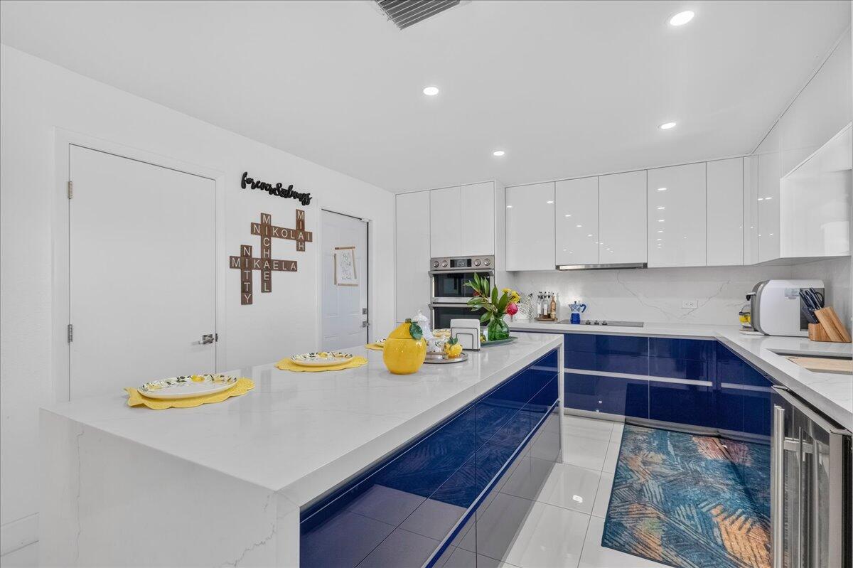 BOCA CHASE TR 4 - Residential