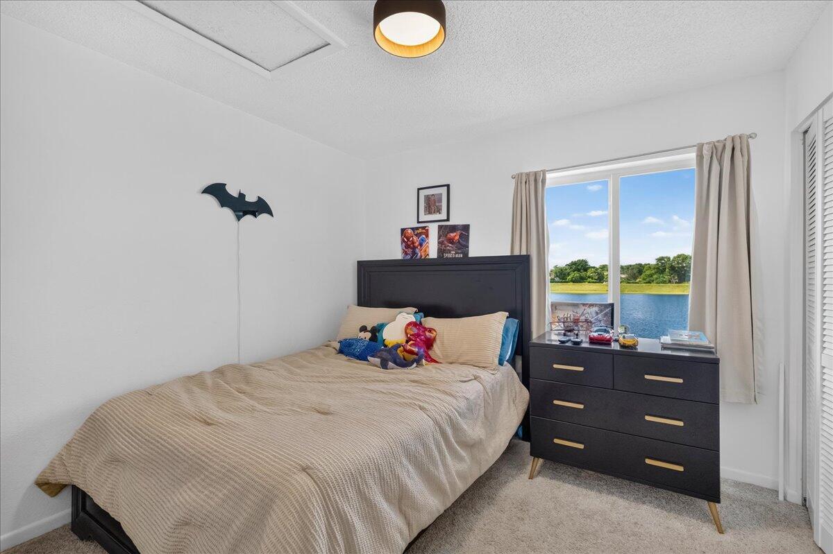 BOCA CHASE TR 4 - Residential