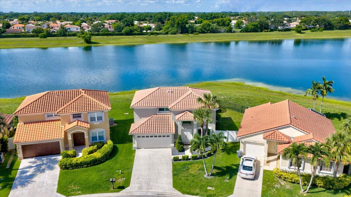 BOCA CHASE TR 4 - Residential