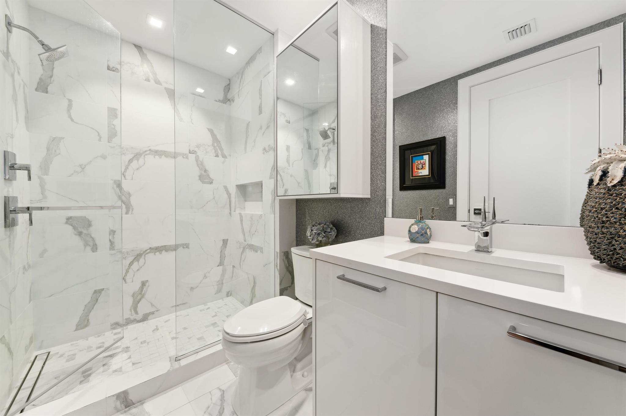 VistaBlue Singer Island Condo - Residential