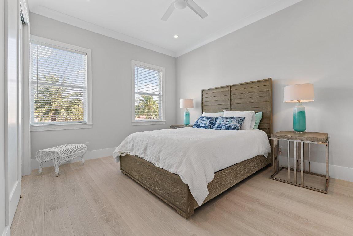 INTRACOASTAL PARK - Residential