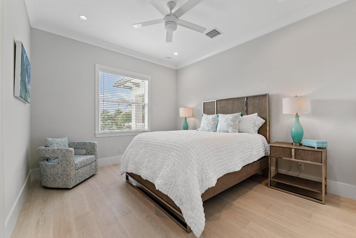INTRACOASTAL PARK - Residential