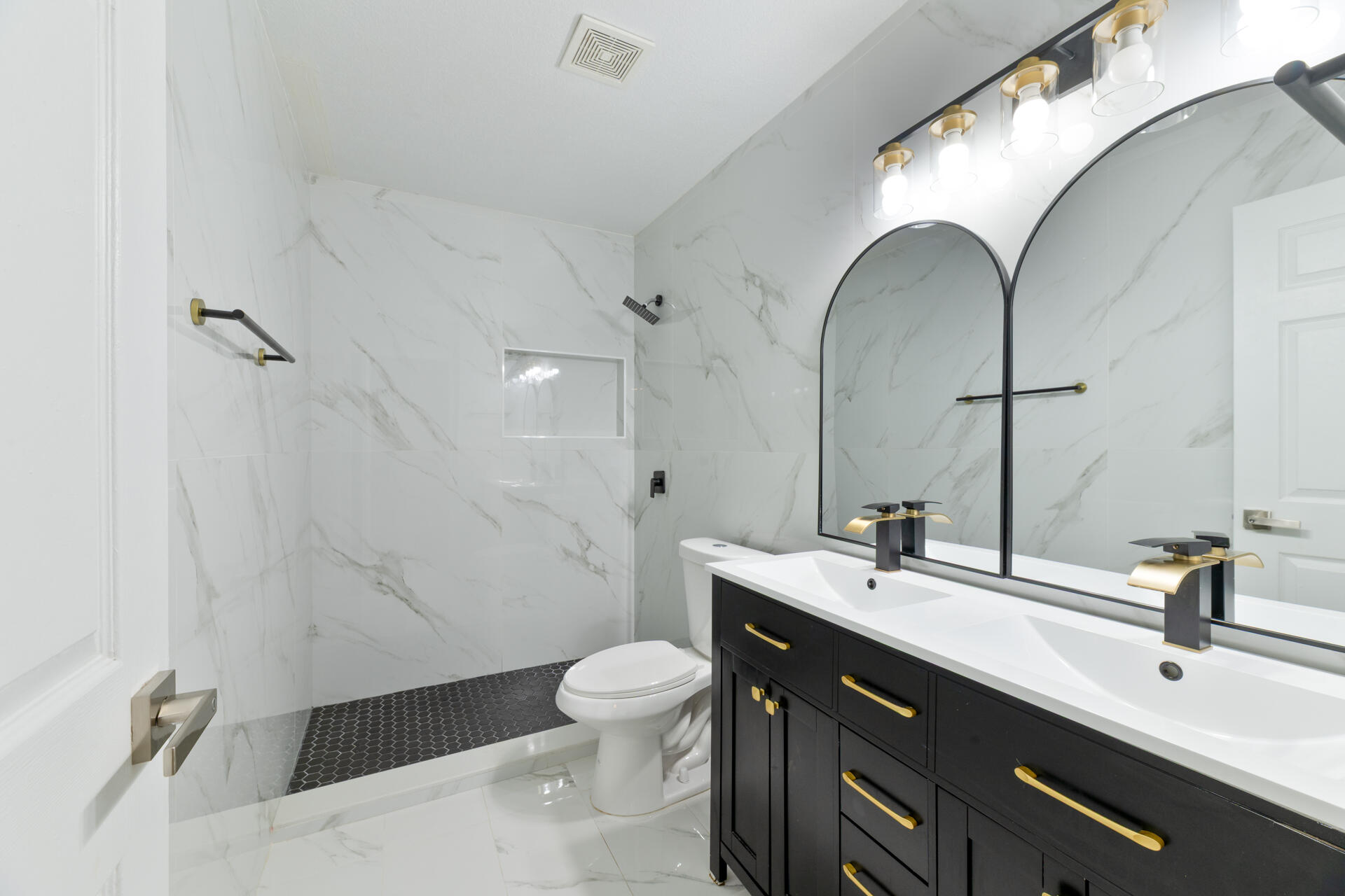 CARVER HEIGHTS - Residential Lease