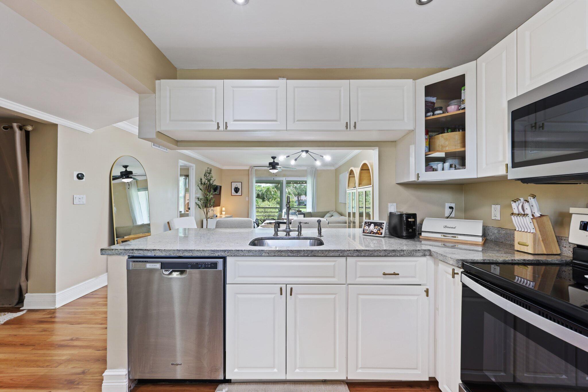 LAGO DEL REY CONDO - Residential Lease