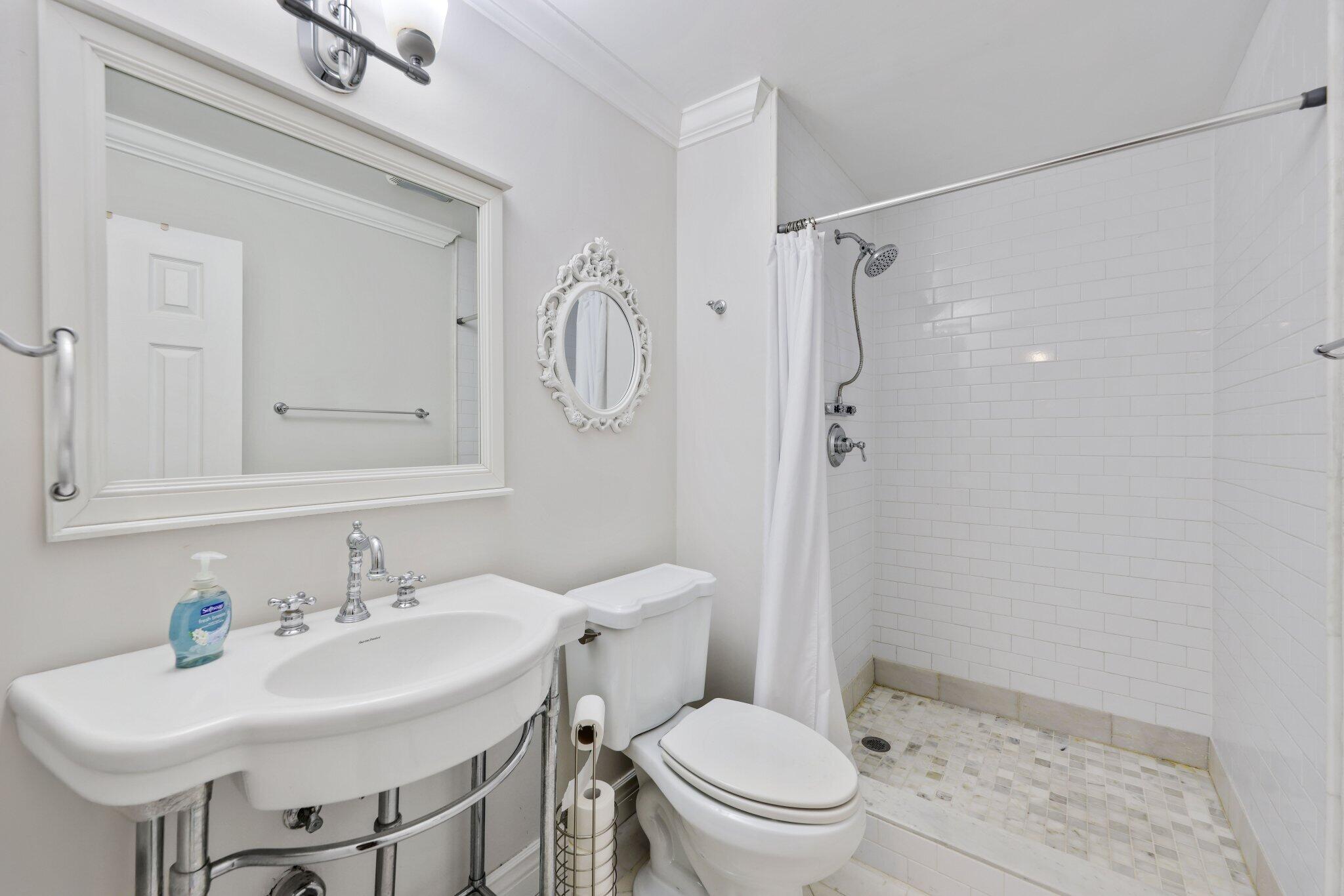 LAGO DEL REY CONDO - Residential Lease
